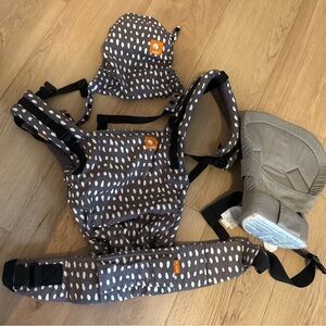 Tula Free to Grow Carrier